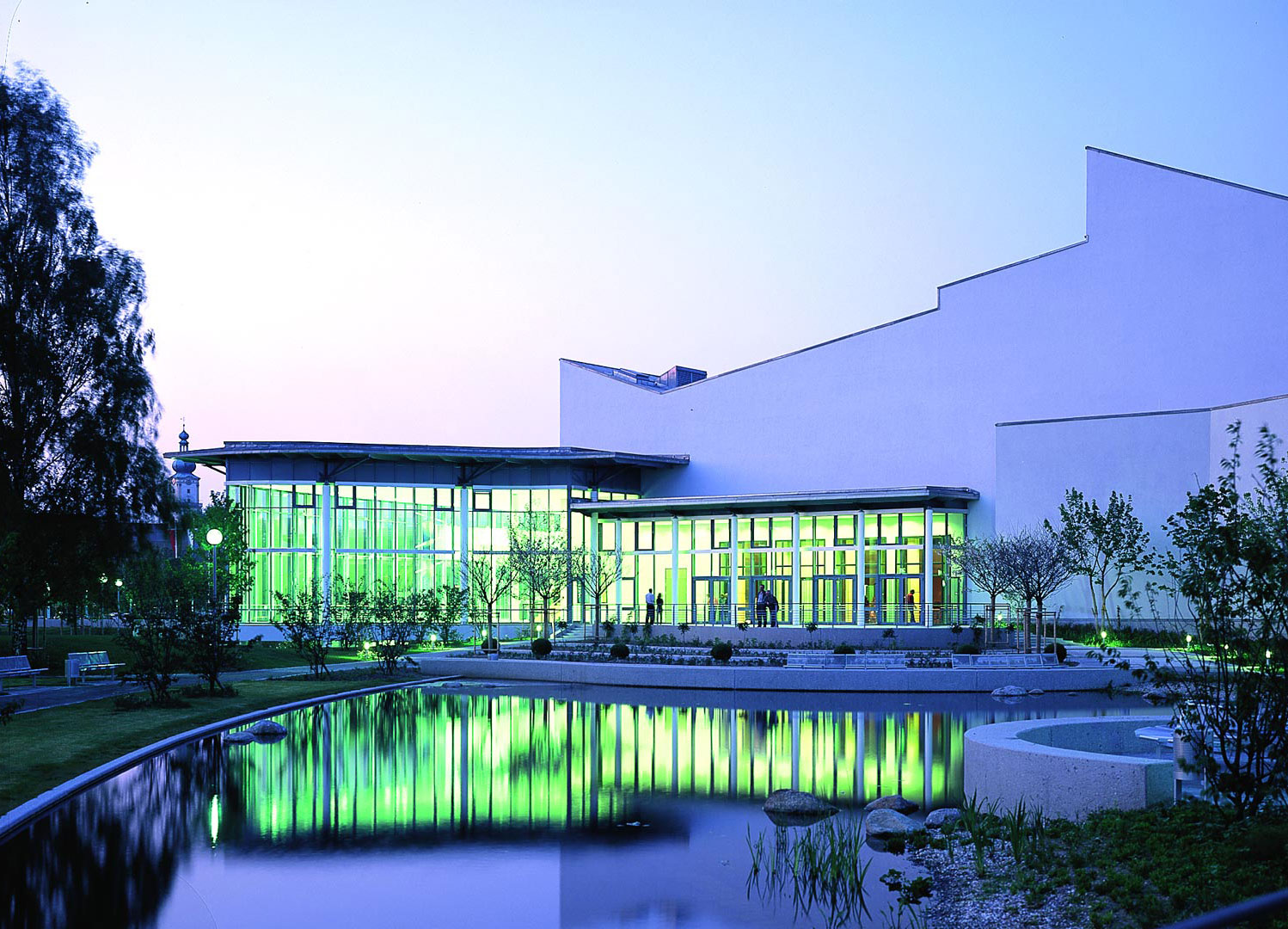 kongresszentrum-weiden-ansicht-2