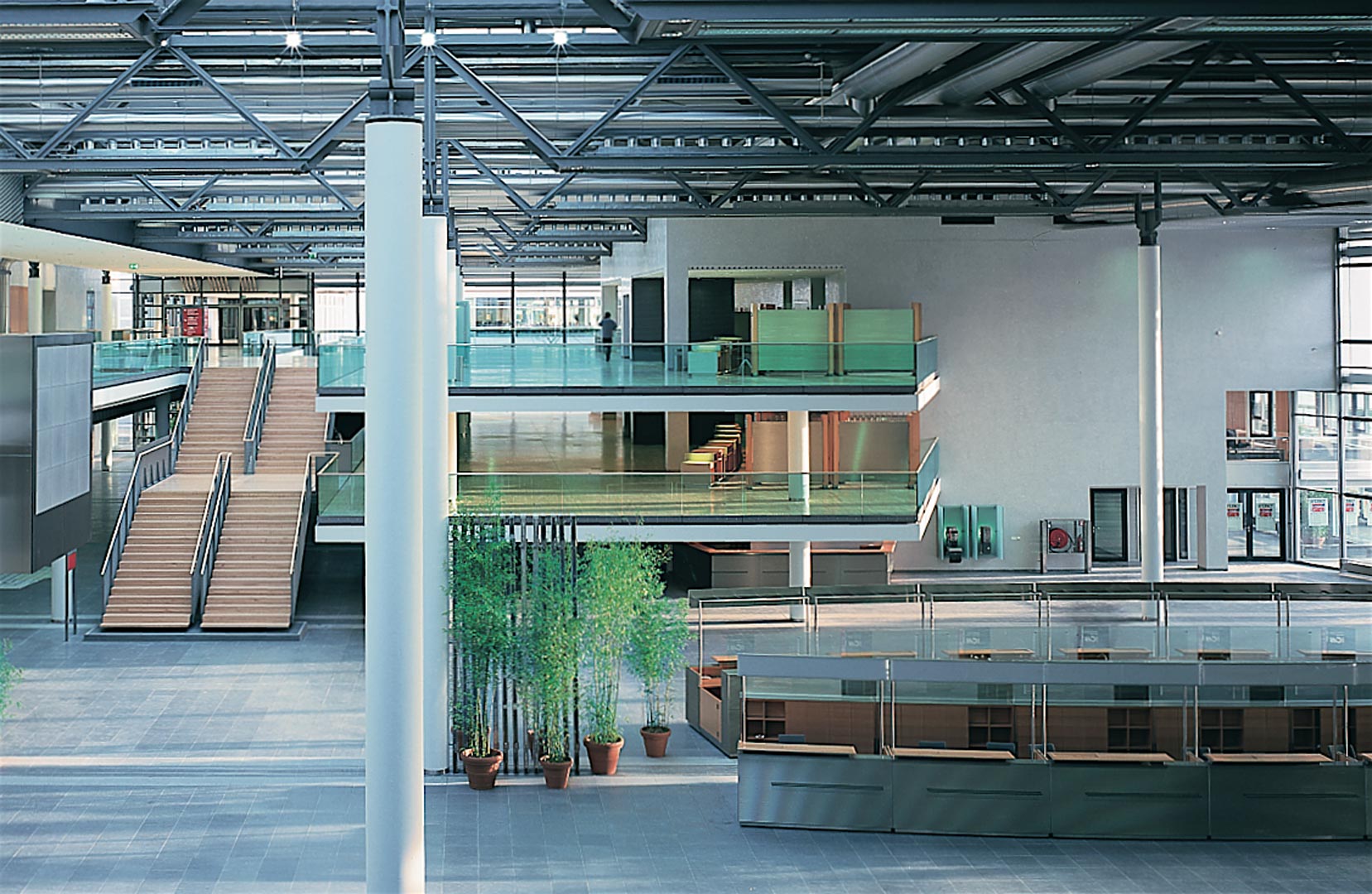 icm-internationales-congresscenter-neue-messe-muenchen-treppe