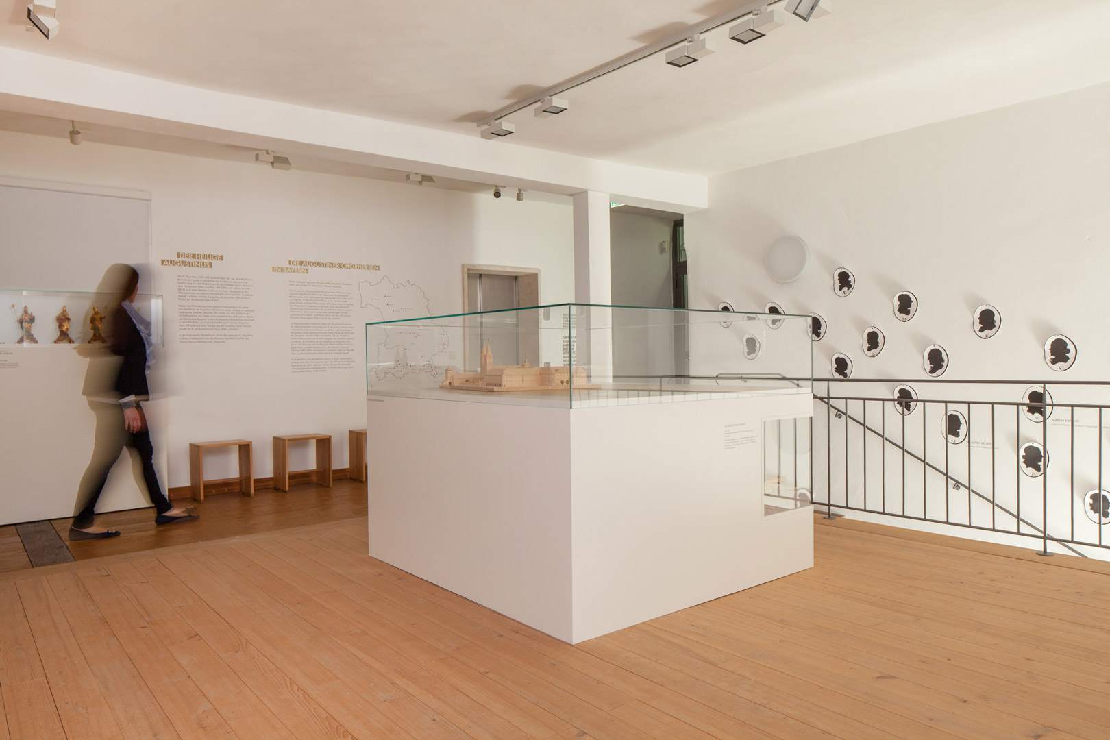 augustiner-chorherren-museum-kloster-indersdorf-vitrine-modell