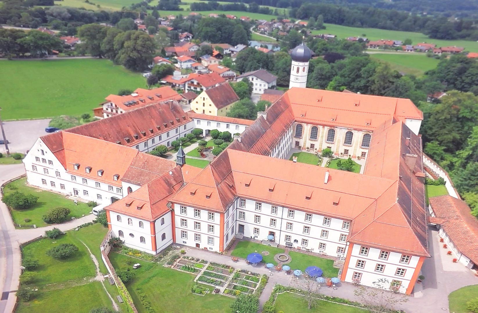 austellung-klausur-kloster-beuerberg-luftbild1