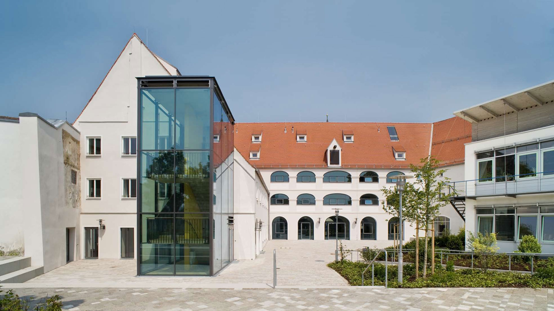 erweiterung-realschule-vinzenz-von-paul-markt-indersdorf-treppe