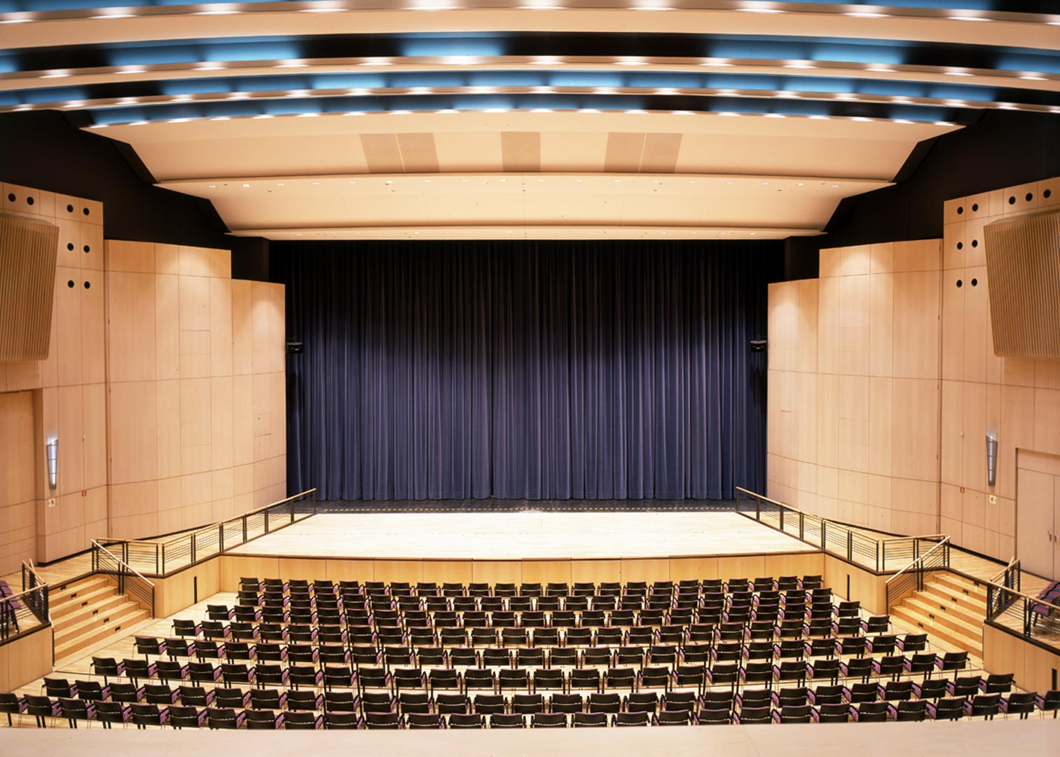 kongresszentrum-weiden-auditorium-2