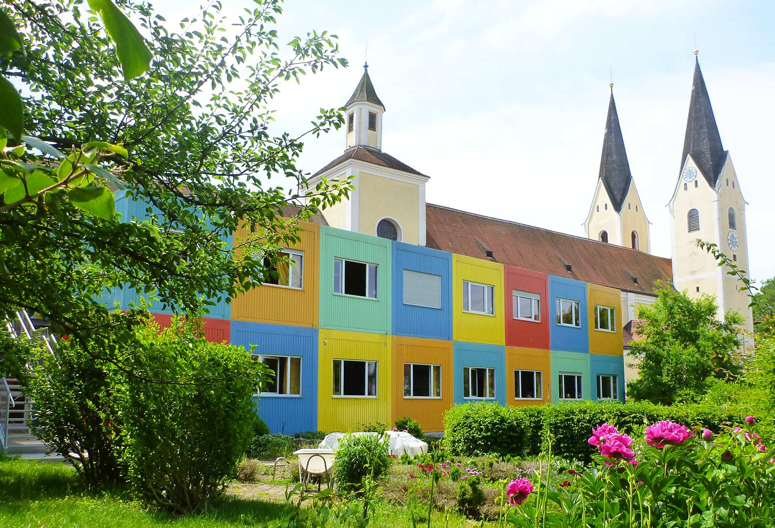 pavillons-container-realschule-vinzenz-von-paul-markt-indersdorf-ansicht-nord2