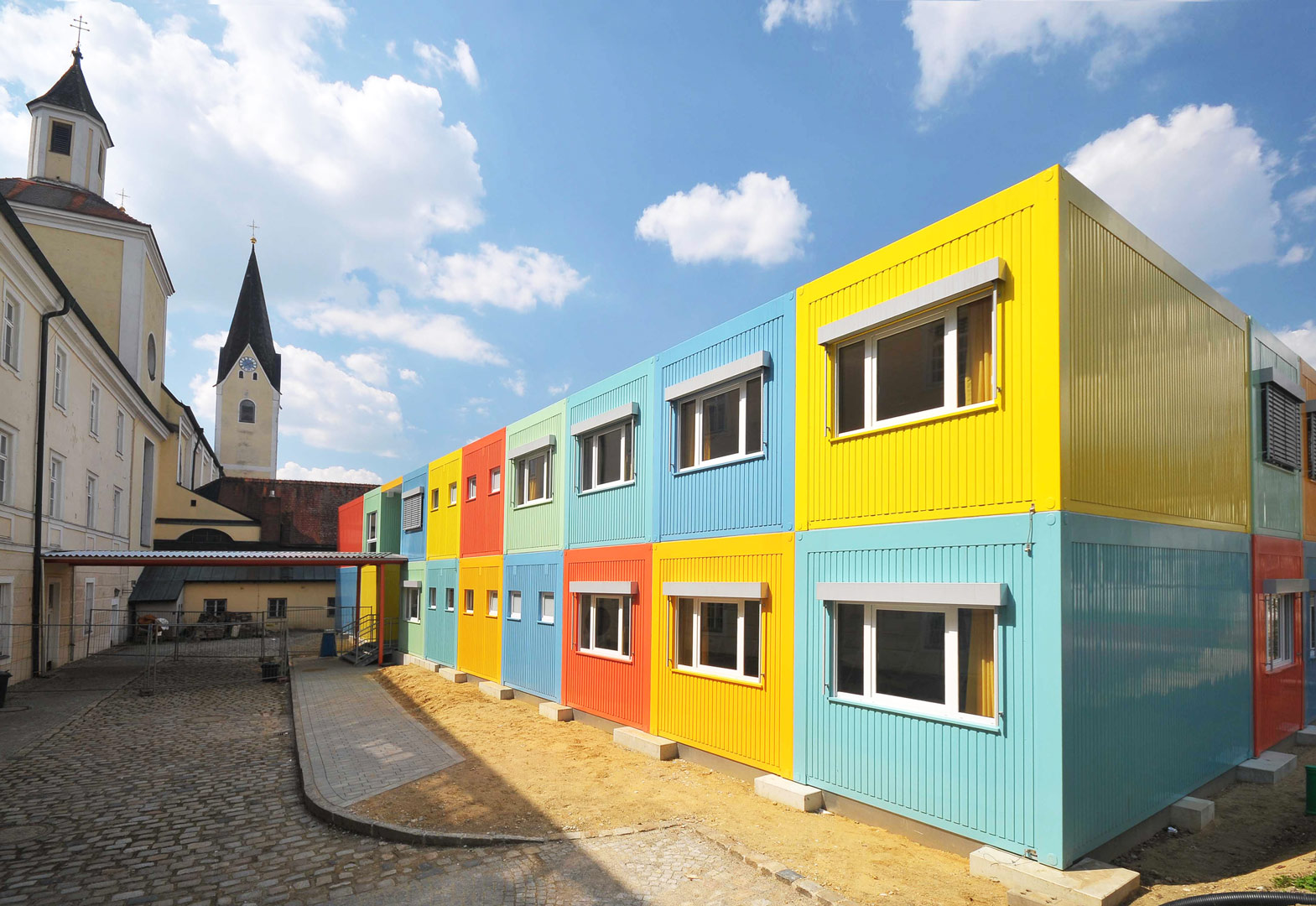 pavillons-container-realschule-vinzenz-von-paul-markt-indersdorf-ansicht-sued