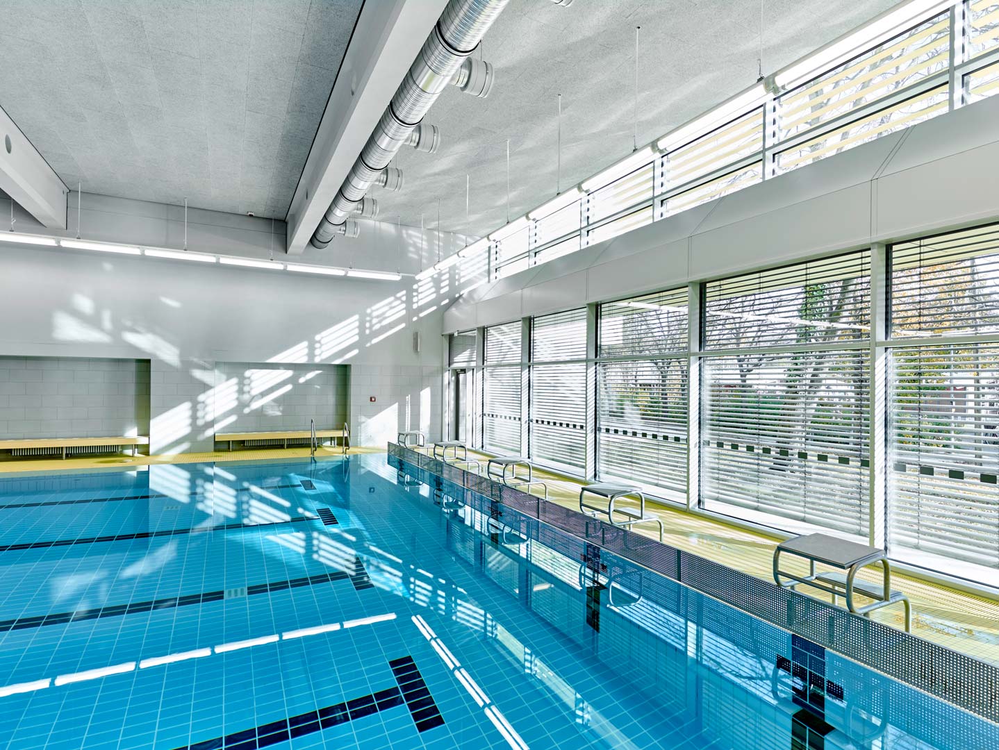 schulzentrum-gerastrasse-schwimmhalle1