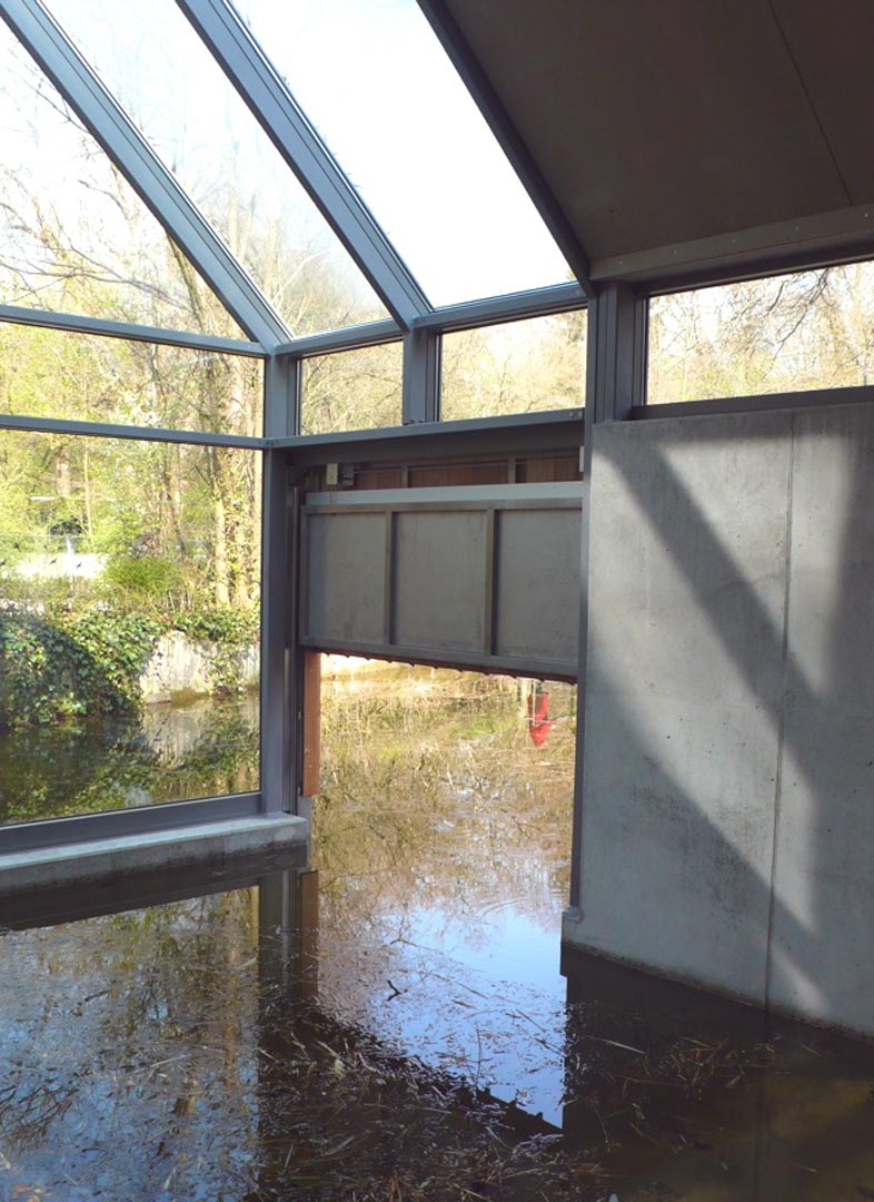 winterhaus-fuer-pelikane-tierpark-hellabrunn-muenchen-eingang