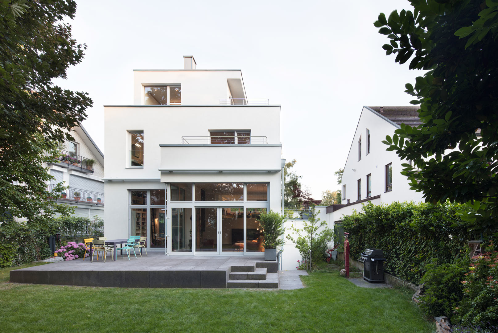 einfamilienhaus-b-duesseldorf-ansicht-garten