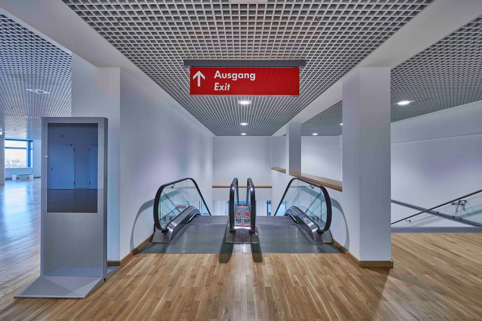 Messe München, Erweiterung des bestehenden Messeareals um 2 neue Messehallen mit Verbindungsbauwerken